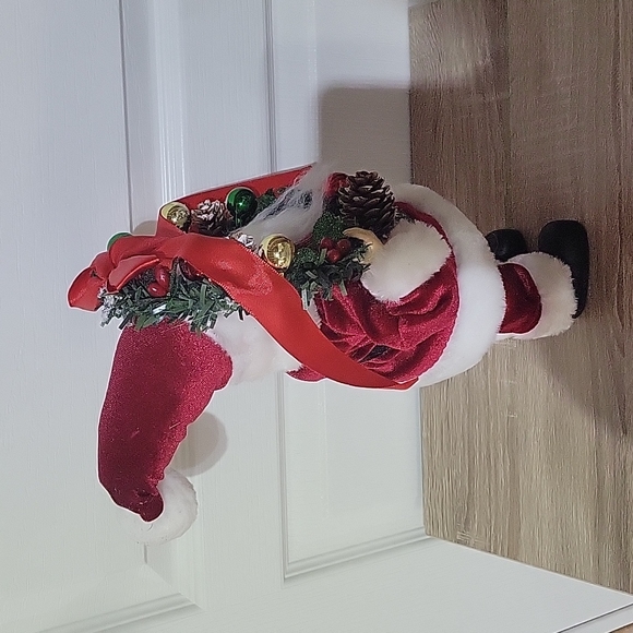 Santa Decor - Picture 4 of 6